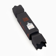 Load image into Gallery viewer, rum christmas cracker