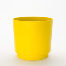 Load image into Gallery viewer, Burton Pot by Ocean Plastic Pots

