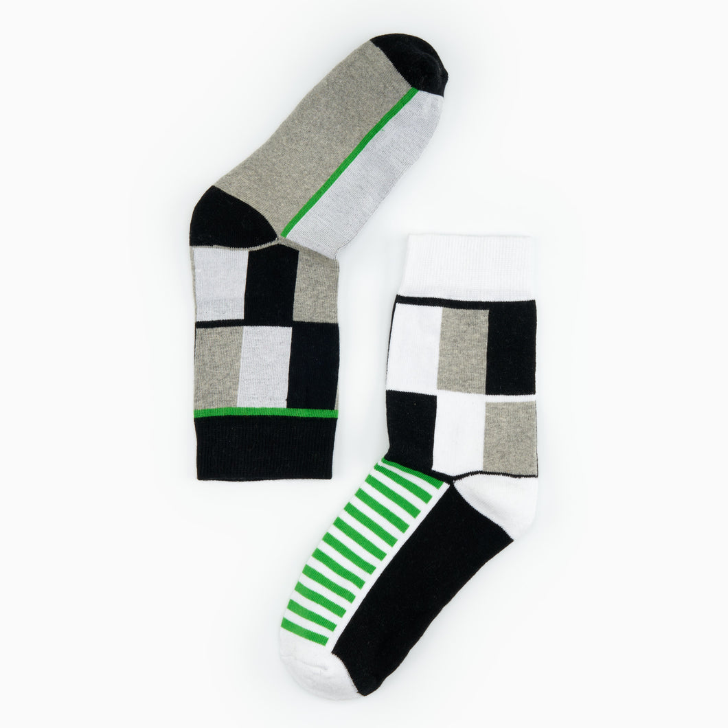 Jo-AMI Tartan Inspired Green & Black Socks