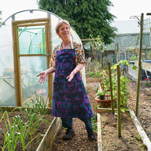Load image into Gallery viewer, practical modern gardening apron shown on female gardener by irregular sleep pattern purple and blue
