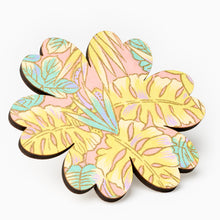 Load image into Gallery viewer, Garden Futures Flower Magnet
