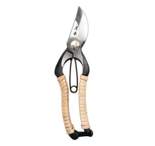 Load image into Gallery viewer, Fujimaki Rattan Secateurs by Niwaki
