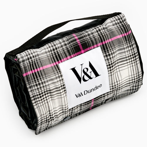 Tartan picnic blanket pink grey black white