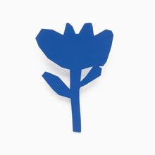Load image into Gallery viewer, Front view of the Tom Pigeon Flax Bloom cobalt blue aluminium brooch
