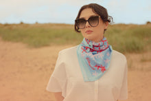 Load image into Gallery viewer, furoshiki neck scarf in blue red on model
